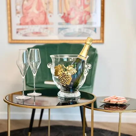 Appartement Centre Epernay Balcon & Parking Prive Apartamento