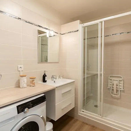 Centre Balcon & Parking Prive Apartamento *